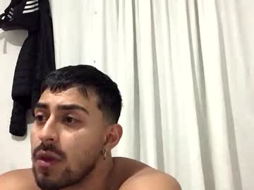 Yanose117 Chaturbate stream image from November 16, 2025