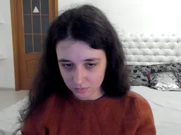 Ginablum Chaturbate stream image from November 16, 2025