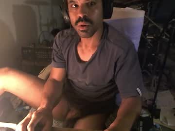 Vbigidux Chaturbate stream image from November 16, 2025