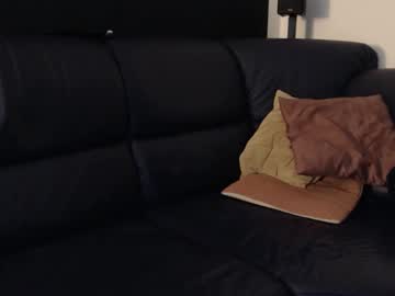 Analbottom2 Chaturbate stream image from November 16, 2025
