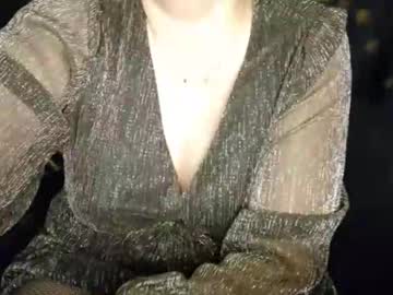 Yanikka Chaturbate stream image from November 16, 2025
