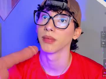 Kaletskinny Chaturbate stream image from November 16, 2025