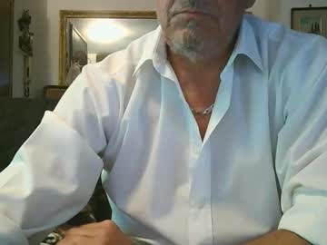 Gyrdy Chaturbate stream image from November 16, 2025