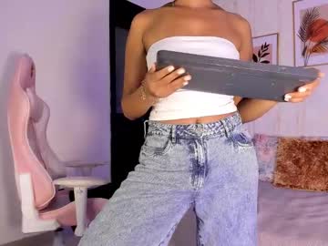 Ayleen_Dunkann Chaturbate stream image from November 16, 2025