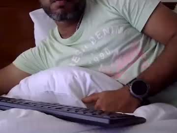 Luckyfinalone Chaturbate stream image from November 16, 2025
