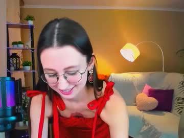 Yourlovelystoryy Chaturbate stream image from November 16, 2025