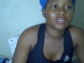 Queenlena868103 Chaturbate stream image from November 16, 2025