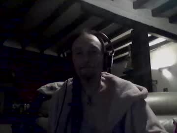 Squealer69 Chaturbate stream image from November 16, 2025