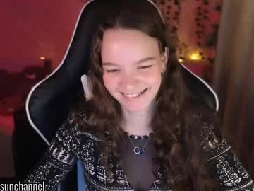 Pink__Sun Chaturbate stream image from November 16, 2025