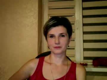 Beautyksenia Chaturbate stream image from November 16, 2025