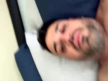 Jameslooong Chaturbate stream image from November 16, 2025