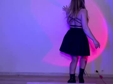 Jadebabybloom Chaturbate stream image from November 16, 2025