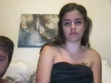 Pia_Couple Chaturbate stream image from November 16, 2025