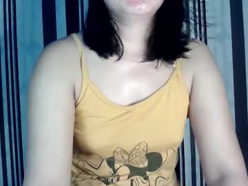 Urlovely_Petite07xx Chaturbate stream image from November 16, 2025