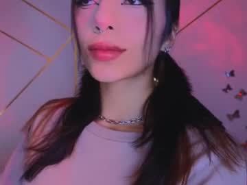 Hollyxx_ Chaturbate stream image from November 16, 2025