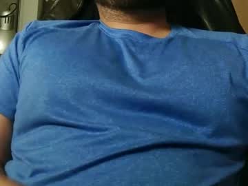 Bomberuan Chaturbate stream image from November 16, 2025