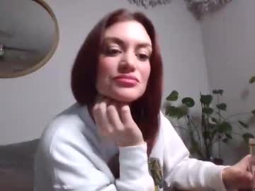 Lunara_Obscene Chaturbate stream image from November 16, 2025