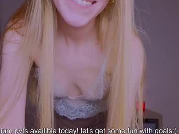 Hihi_Im_Chloe Chaturbate stream image from November 17, 2025