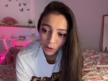 Keirasworld Chaturbate stream image from November 17, 2025
