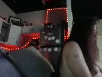 Daniella4ever Chaturbate stream image from November 17, 2025