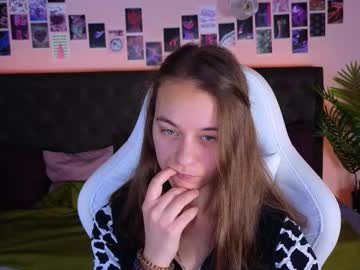Emma_Chaser Chaturbate stream image from November 17, 2025