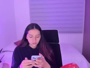 Camila_Ec2 Chaturbate stream image from November 17, 2025