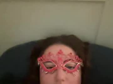 Buzzndizzy Chaturbate stream image from November 17, 2025