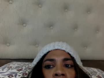 Krissty095 Chaturbate stream image from November 17, 2025
