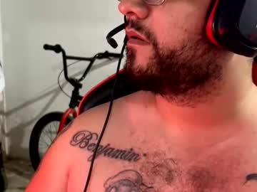 Leosalvaje Chaturbate stream image from November 17, 2025