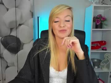 Adrenalinlaura Chaturbate stream image from November 17, 2025
