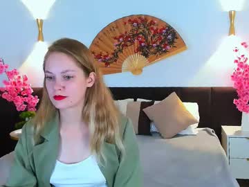 Bobabliss Chaturbate stream image from November 17, 2025