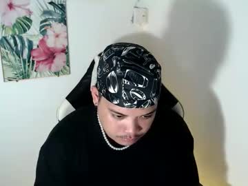 Urmilky_Shooterxx Chaturbate stream image from November 17, 2025