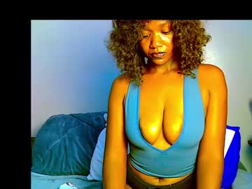 Xxfleurlove Chaturbate stream image from November 17, 2025