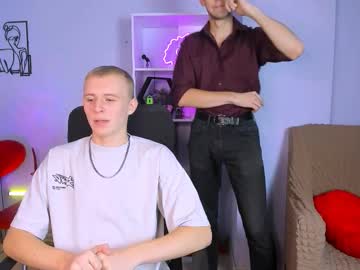 Astren_Villo Chaturbate stream image from November 17, 2025