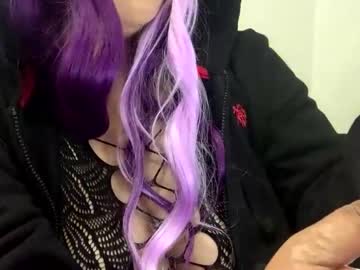 Arielopal Chaturbate stream image from November 17, 2025