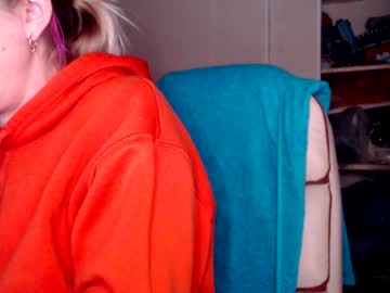 Brilliantly Chaturbate stream image from November 17, 2025