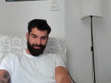 Cuteeboy Chaturbate stream image from November 17, 2025