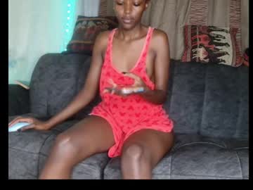 Zara_Lae Chaturbate stream image from November 17, 2025