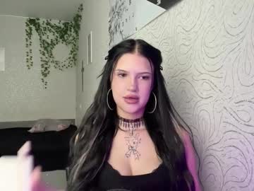 Ameeludkowski Chaturbate stream image from November 17, 2025
