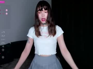 Dark_Ester Chaturbate stream image from November 17, 2025