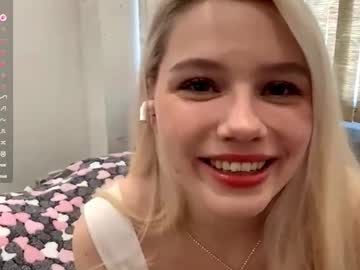Donnettakeblish Chaturbate stream image from November 17, 2025