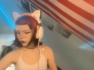 Evettezirin Chaturbate stream image from November 17, 2025