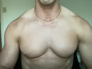 Runfasterxo Chaturbate stream image from November 17, 2025