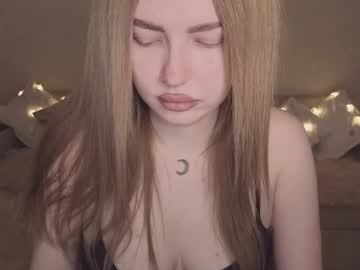 Violettaotis Chaturbate stream image from November 17, 2025