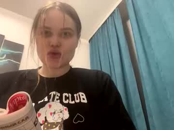 Babymeow17 Chaturbate stream image from November 17, 2025
