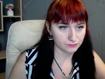 Ninaflawlees Chaturbate stream image from November 17, 2025