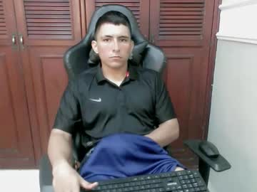 Dannyt_Hot Chaturbate stream image from November 17, 2025