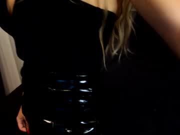Denizze1 Chaturbate stream image from November 17, 2025