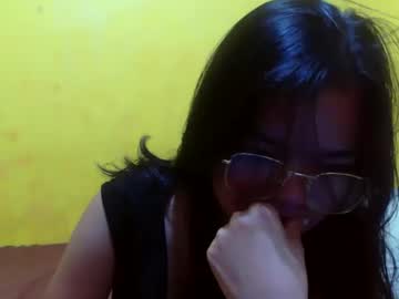 Silkykitten_ Chaturbate stream image from November 17, 2025