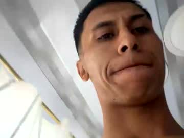 Pipeeeesanchez Chaturbate stream image from November 17, 2025